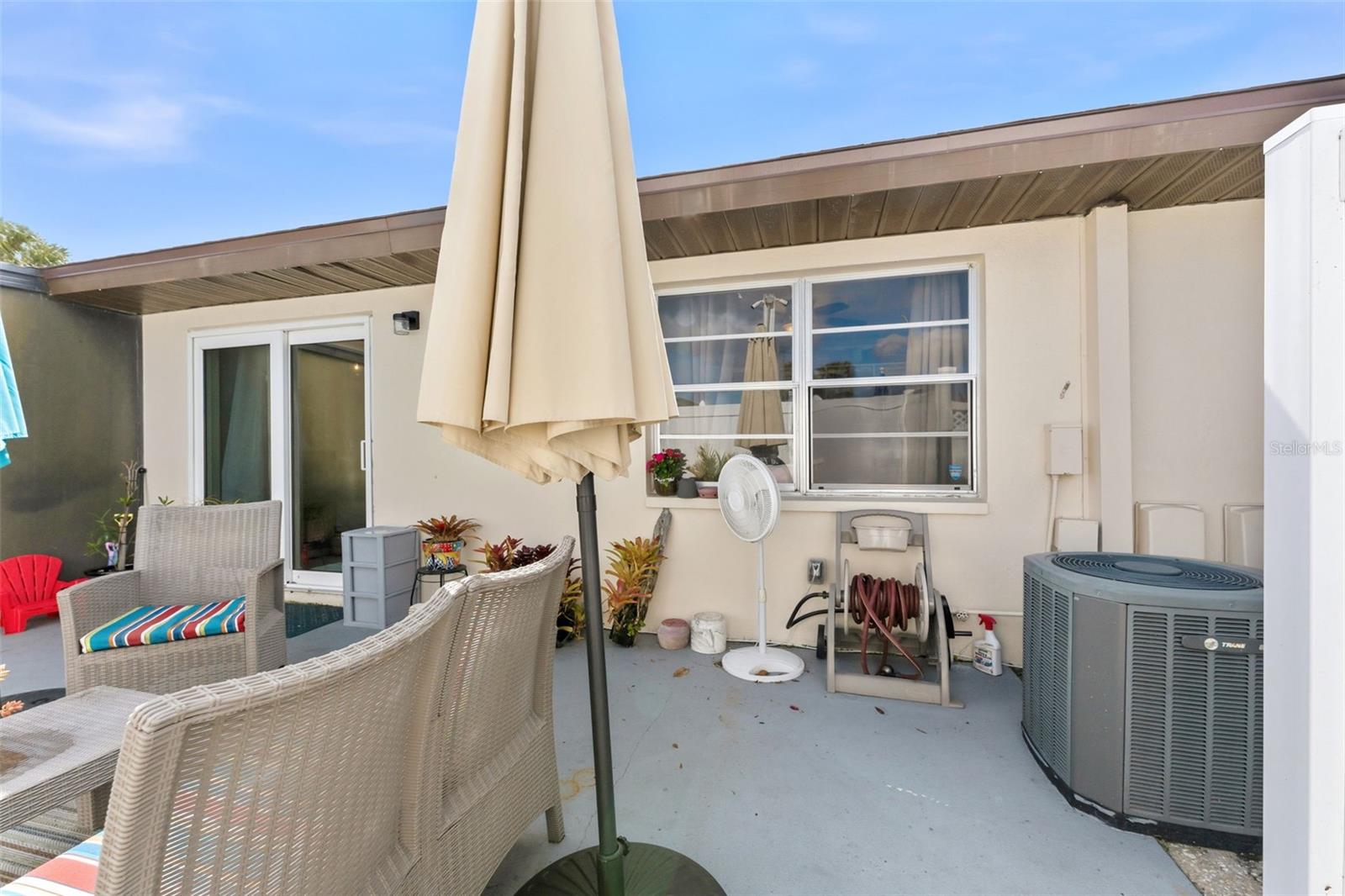 HILL CREST VILLAS - Residential