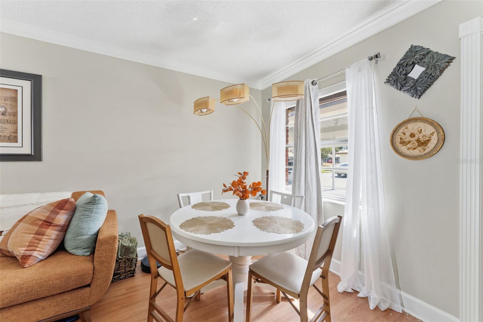 HILL CREST VILLAS - Residential