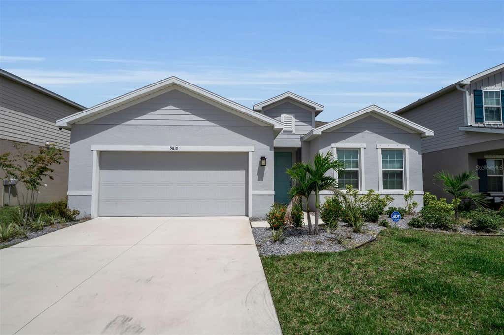 Photo of 9810 Eventide Trail, Parrish, FL 34219 (MLS # A4703871)