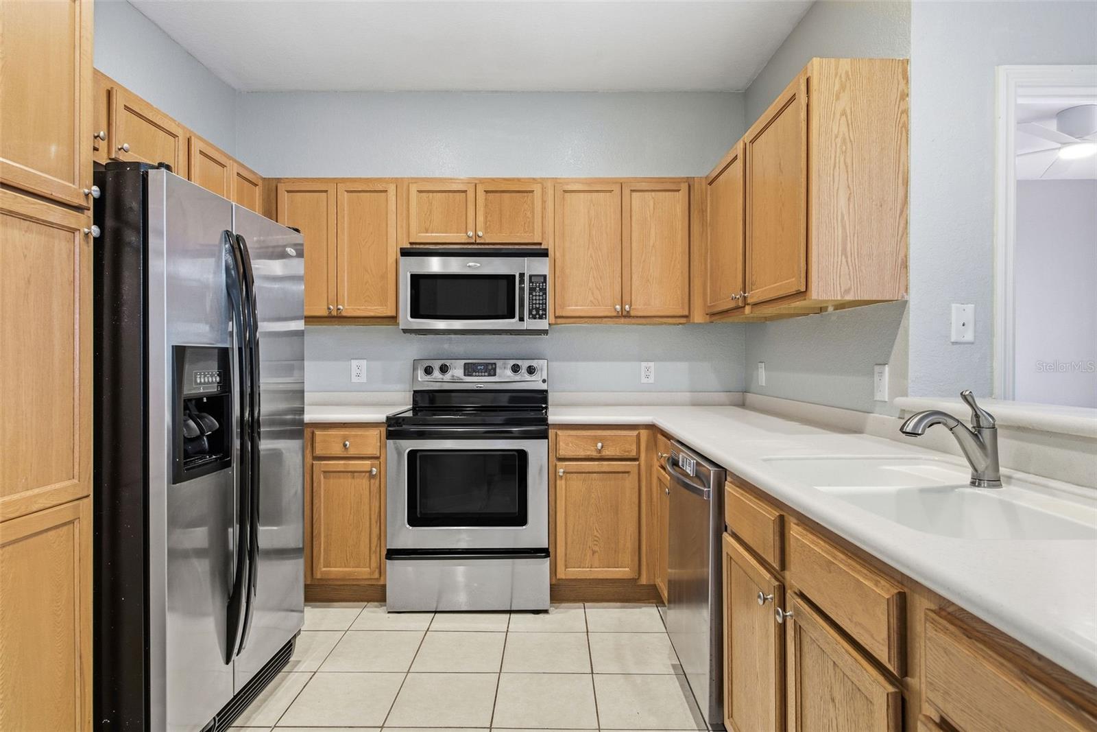 ESTATES/PK CENTRAL CONDO - Residential