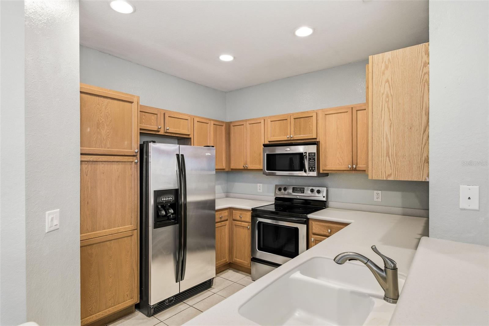 ESTATES/PK CENTRAL CONDO - Residential