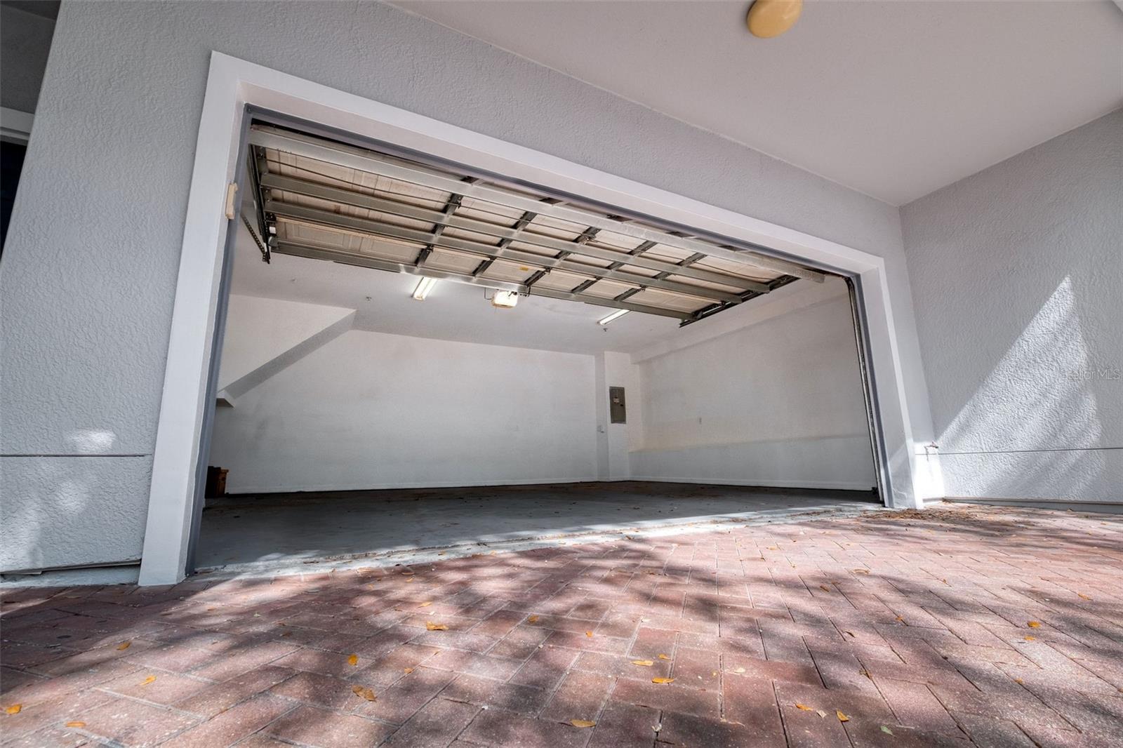 ESTATES/PK CENTRAL CONDO - Residential
