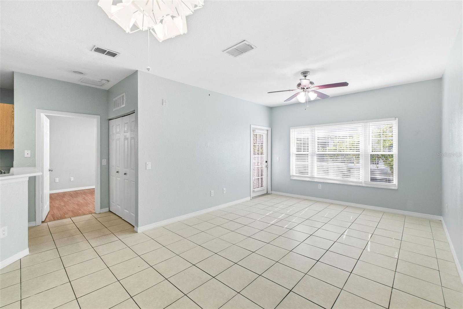 ESTATES/PK CENTRAL CONDO - Residential