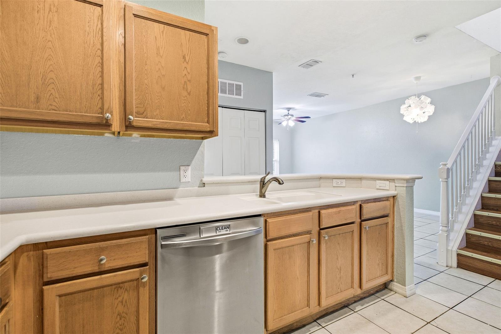 ESTATES/PK CENTRAL CONDO - Residential
