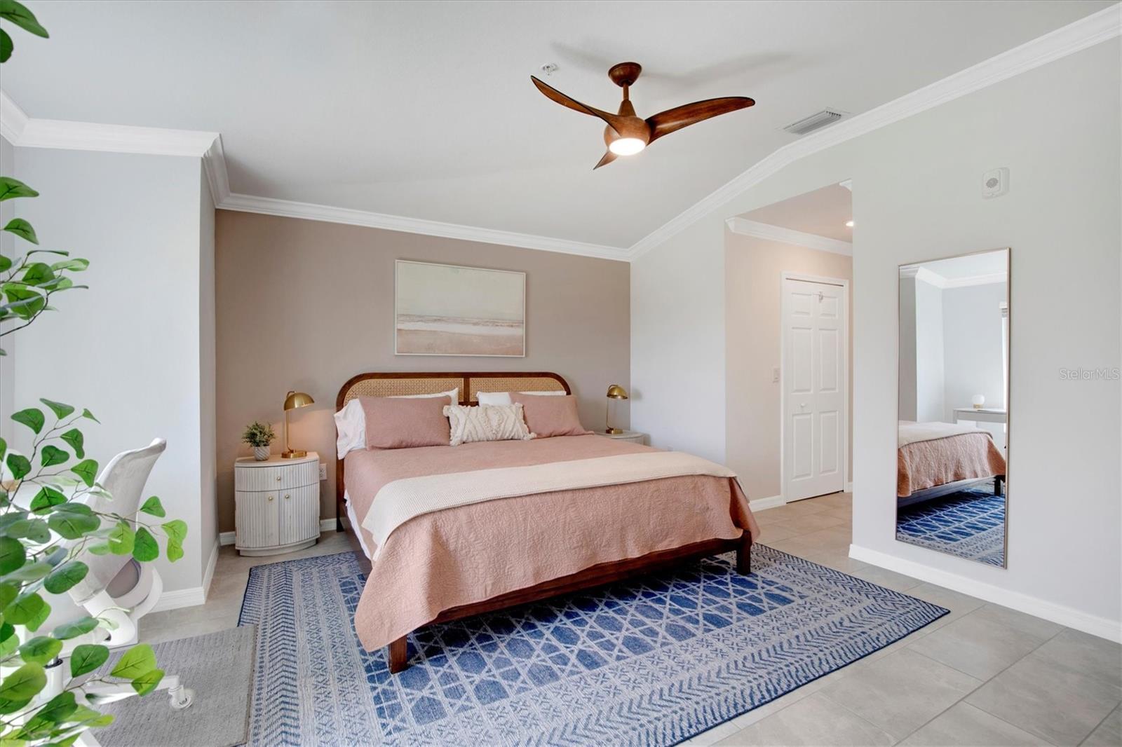 VERANDA VI AT LAKEWOOD NATIONAL PH II - Residential Lease