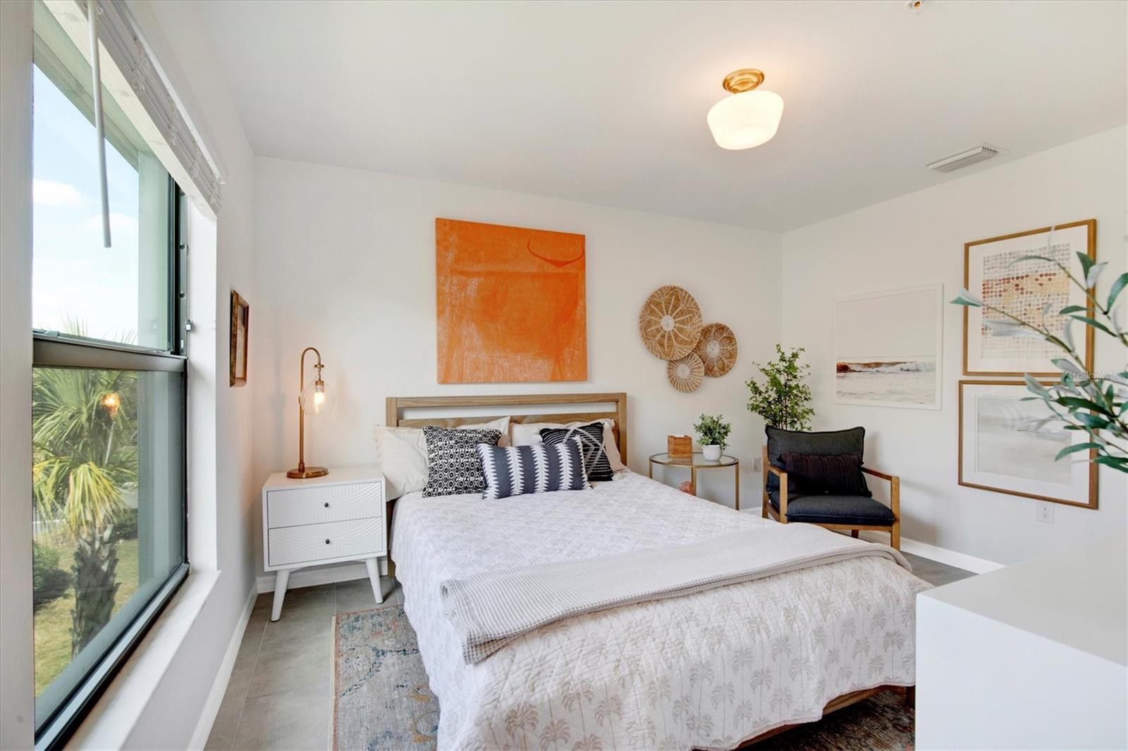 VERANDA VI AT LAKEWOOD NATIONAL PH II - Residential Lease