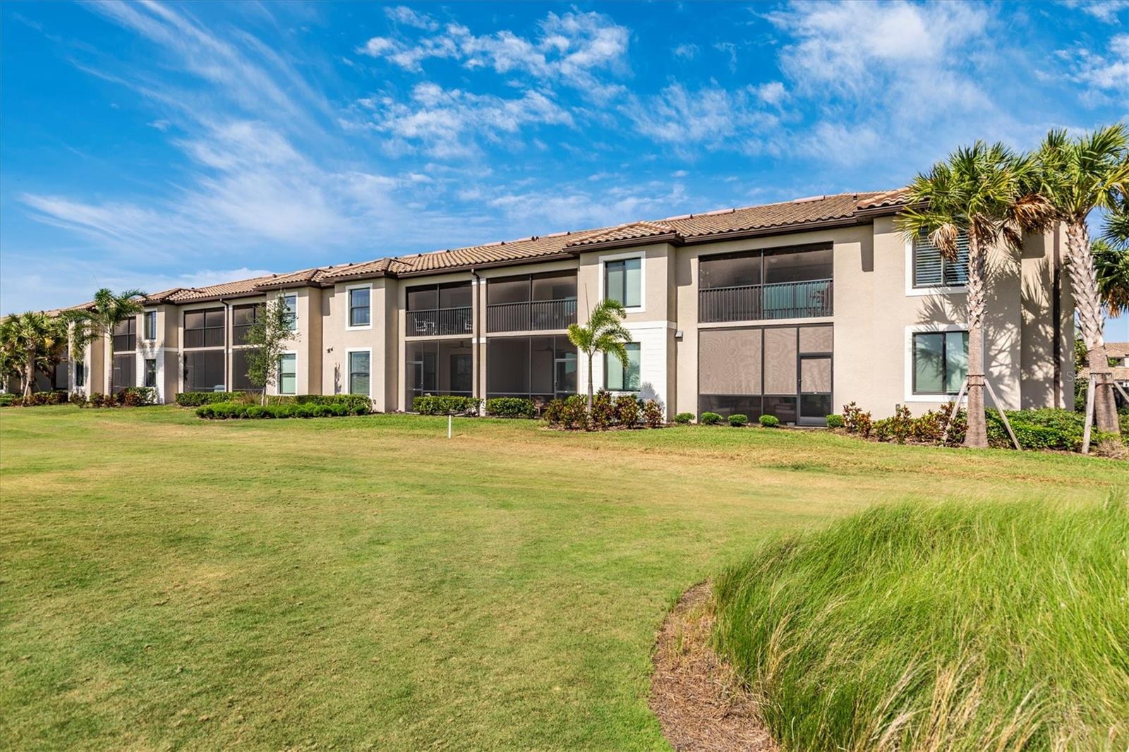 VERANDA VI AT LAKEWOOD NATIONAL PH II - Residential Lease