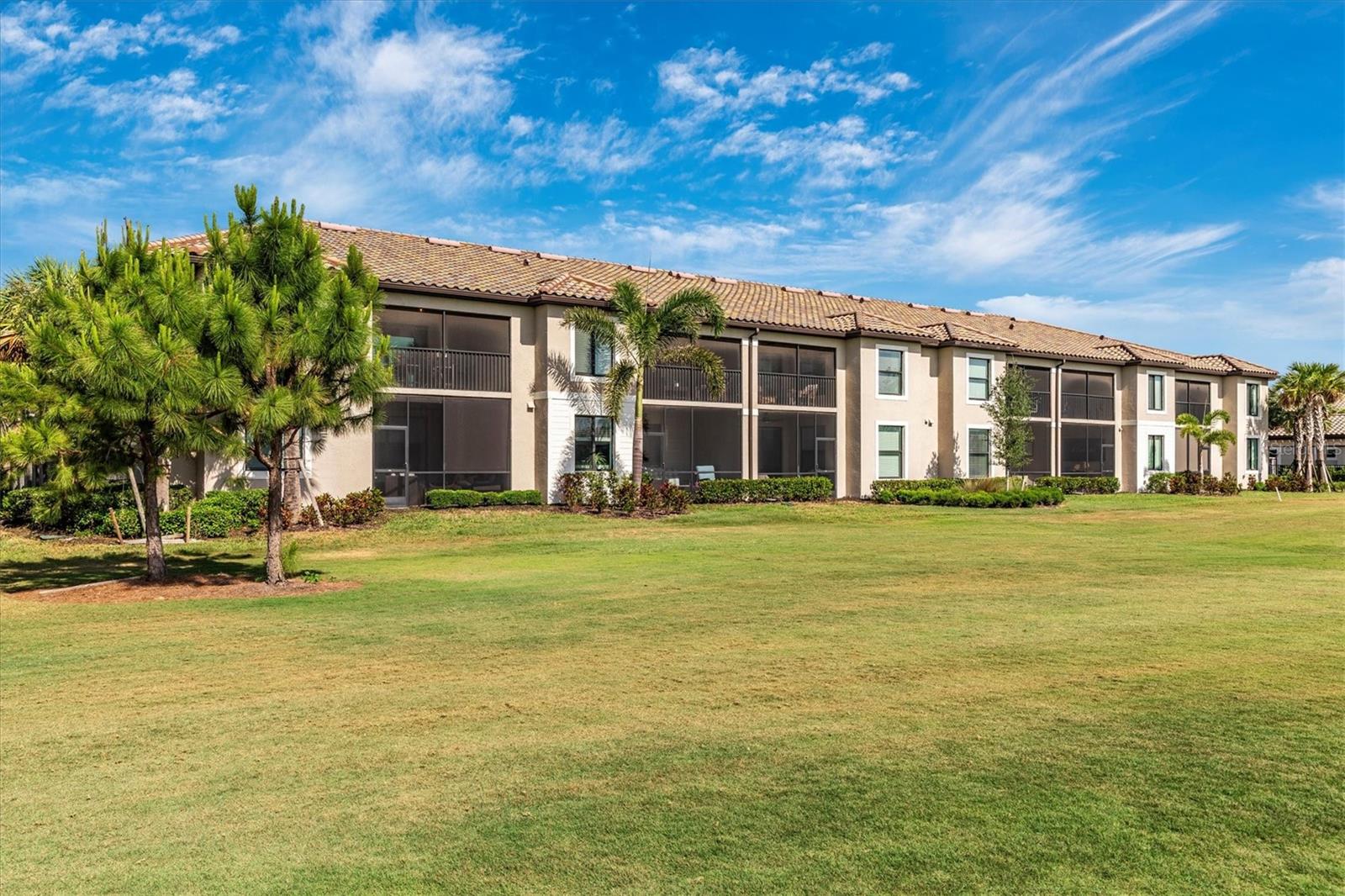 VERANDA VI AT LAKEWOOD NATIONAL PH II - Residential Lease