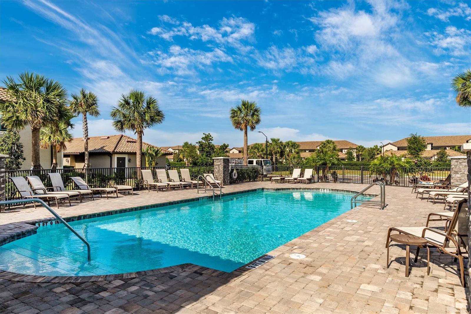 VERANDA VI AT LAKEWOOD NATIONAL PH II - Residential Lease
