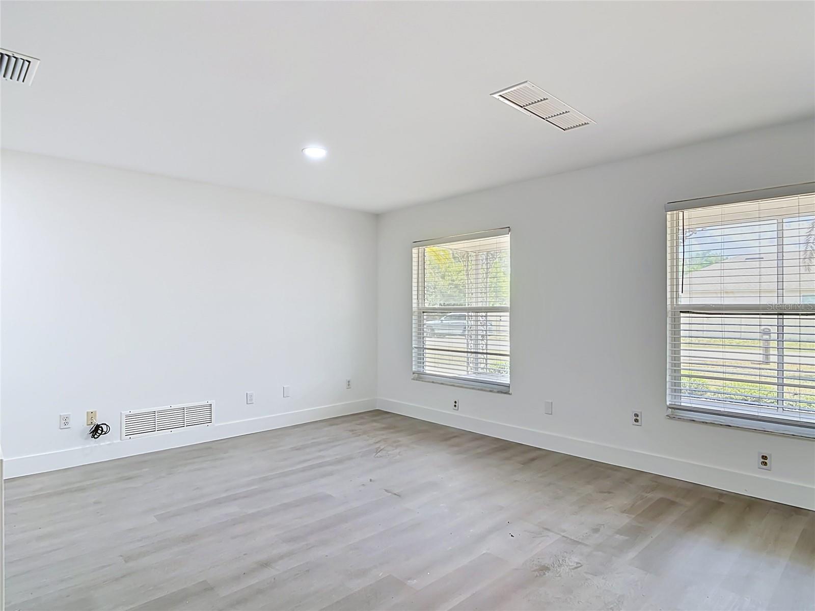 DELTONA LAKES UNIT 05 - Residential