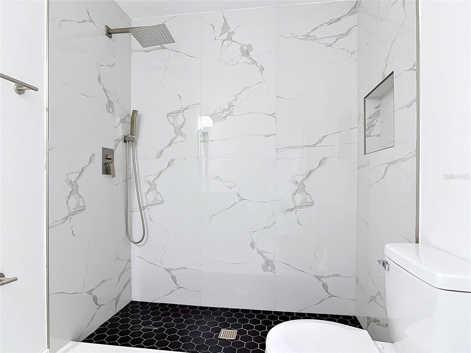 DELTONA LAKES UNIT 05 - Residential