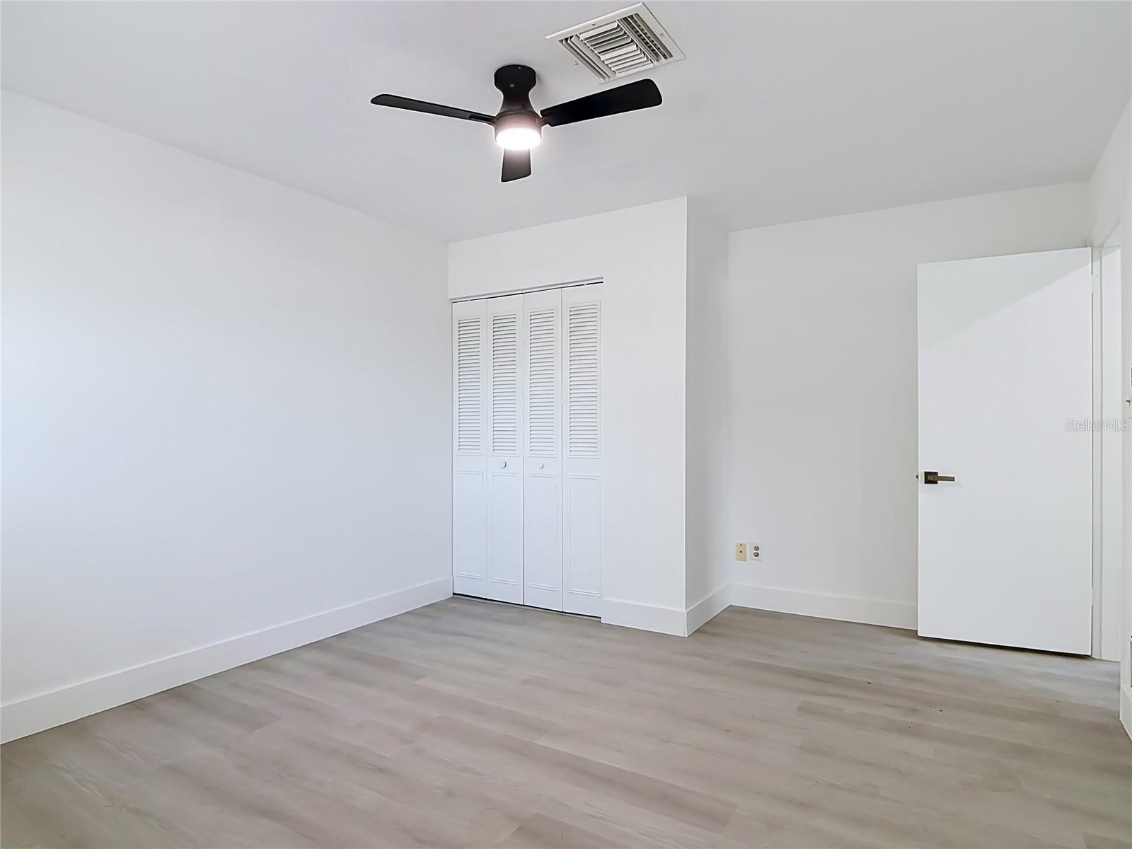 DELTONA LAKES UNIT 05 - Residential