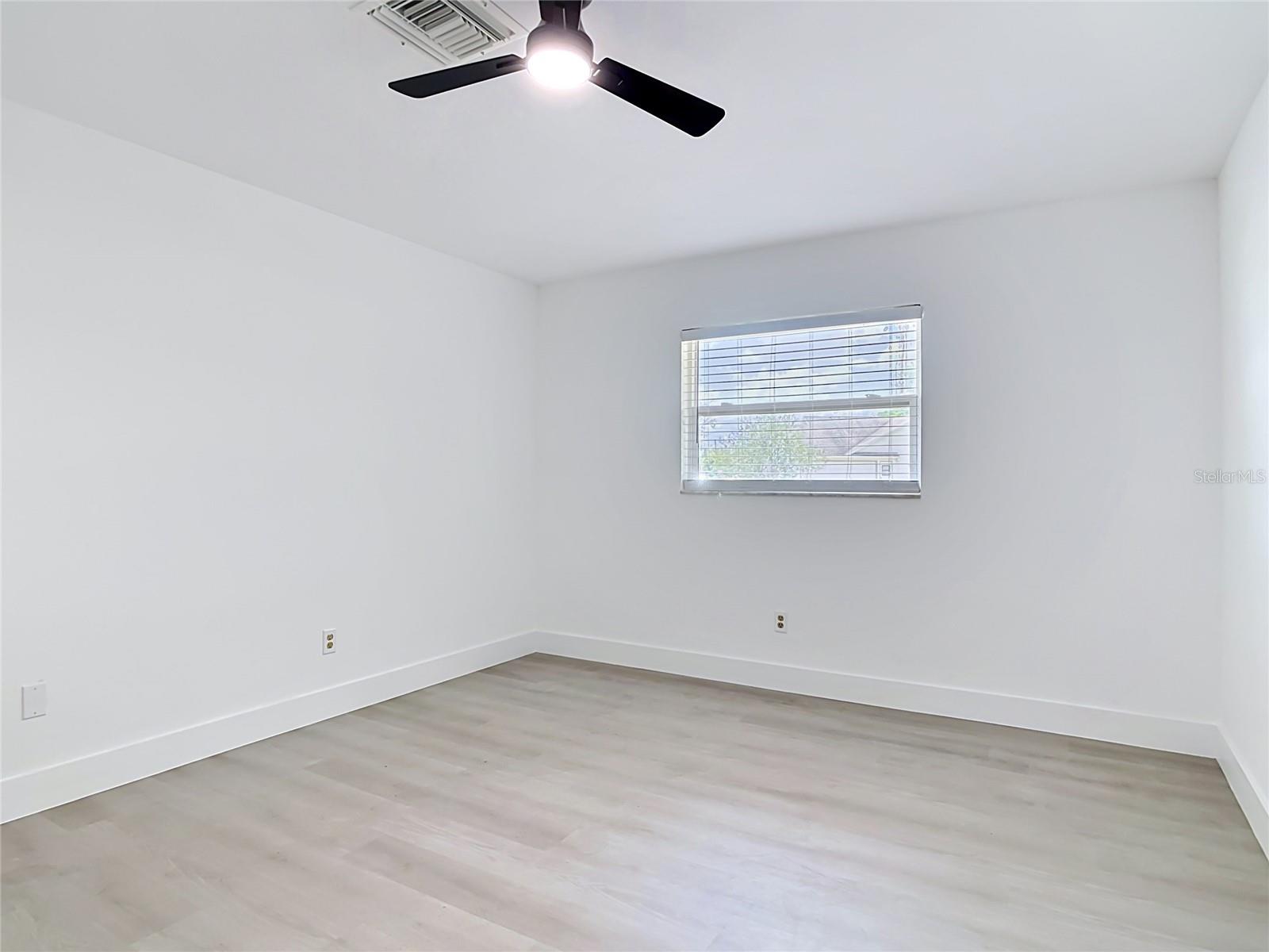 DELTONA LAKES UNIT 05 - Residential