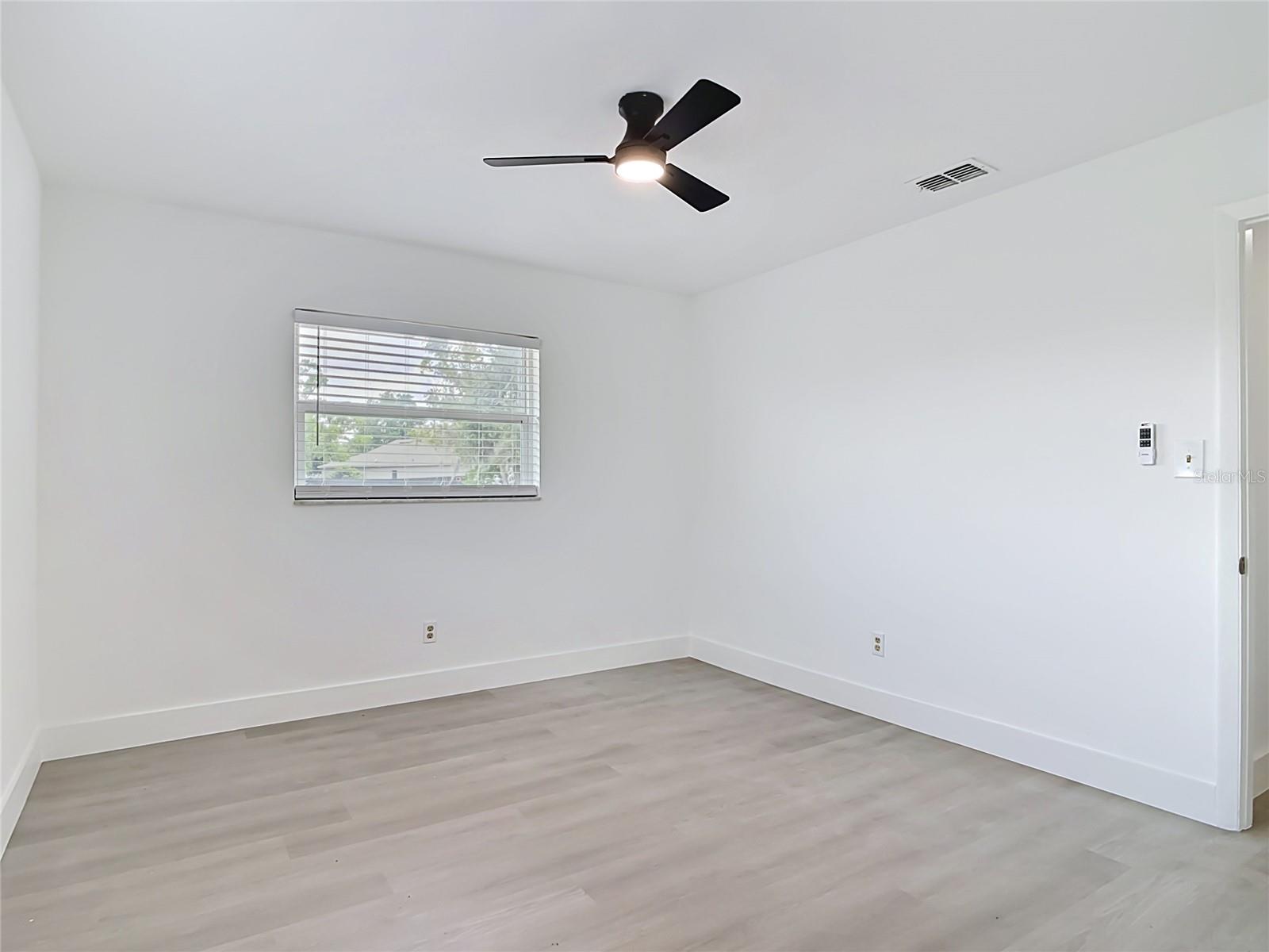 DELTONA LAKES UNIT 05 - Residential