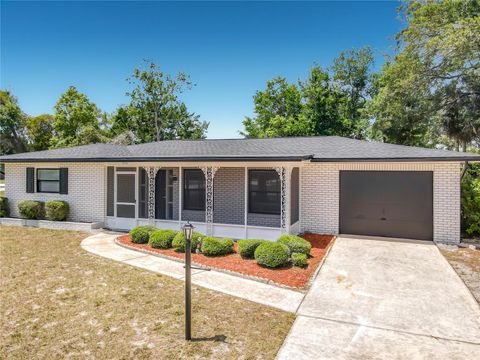 Photo of 930 Troy Drive, Deltona, FL 32725 (MLS # O6406479)