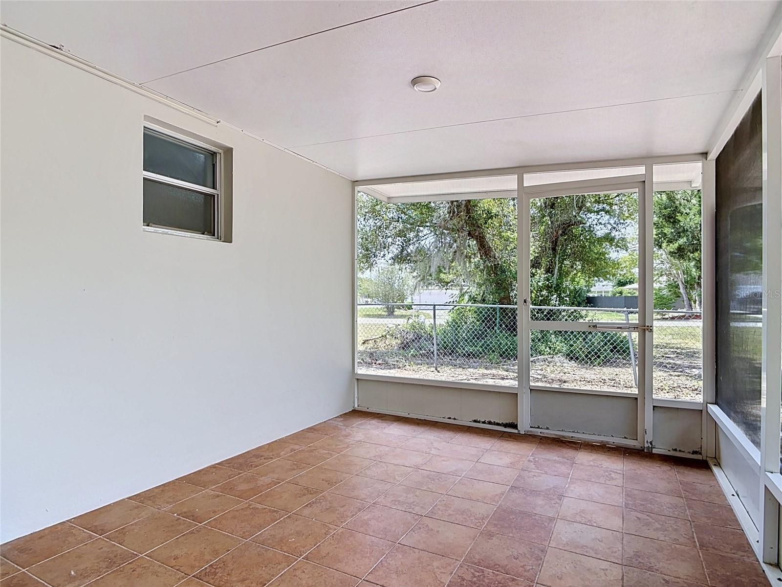 DELTONA LAKES UNIT 05 - Residential