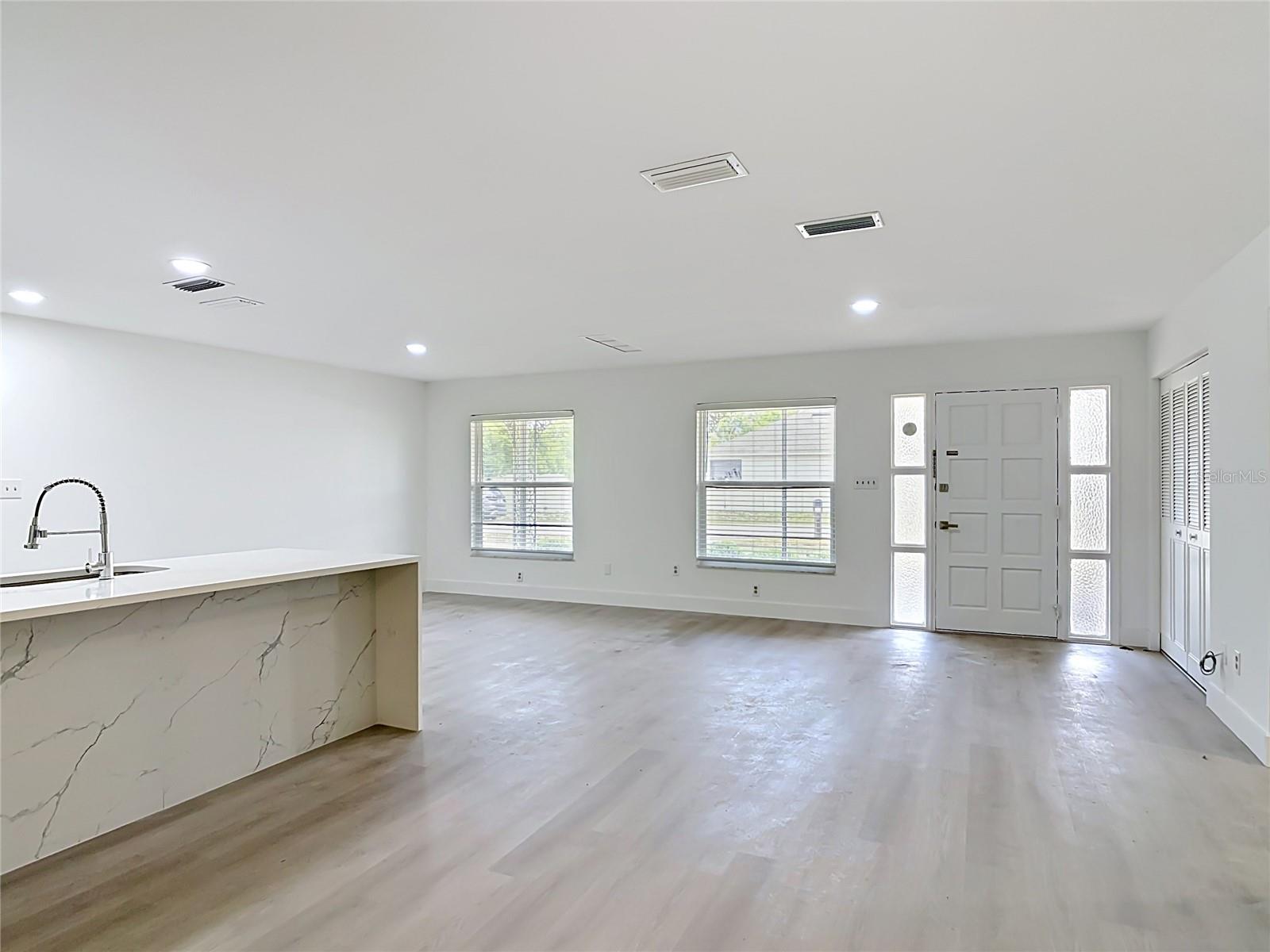 DELTONA LAKES UNIT 05 - Residential