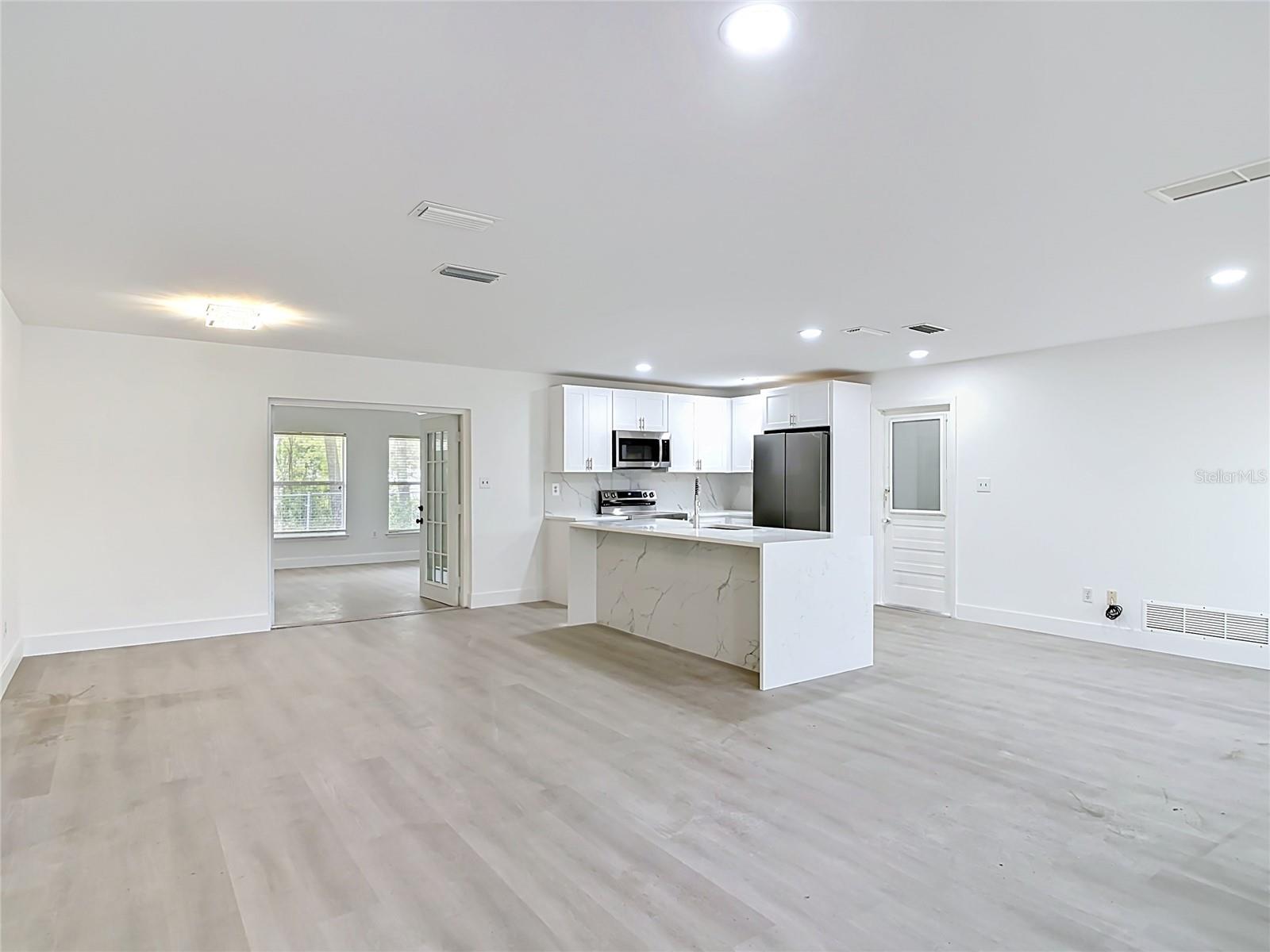DELTONA LAKES UNIT 05 - Residential