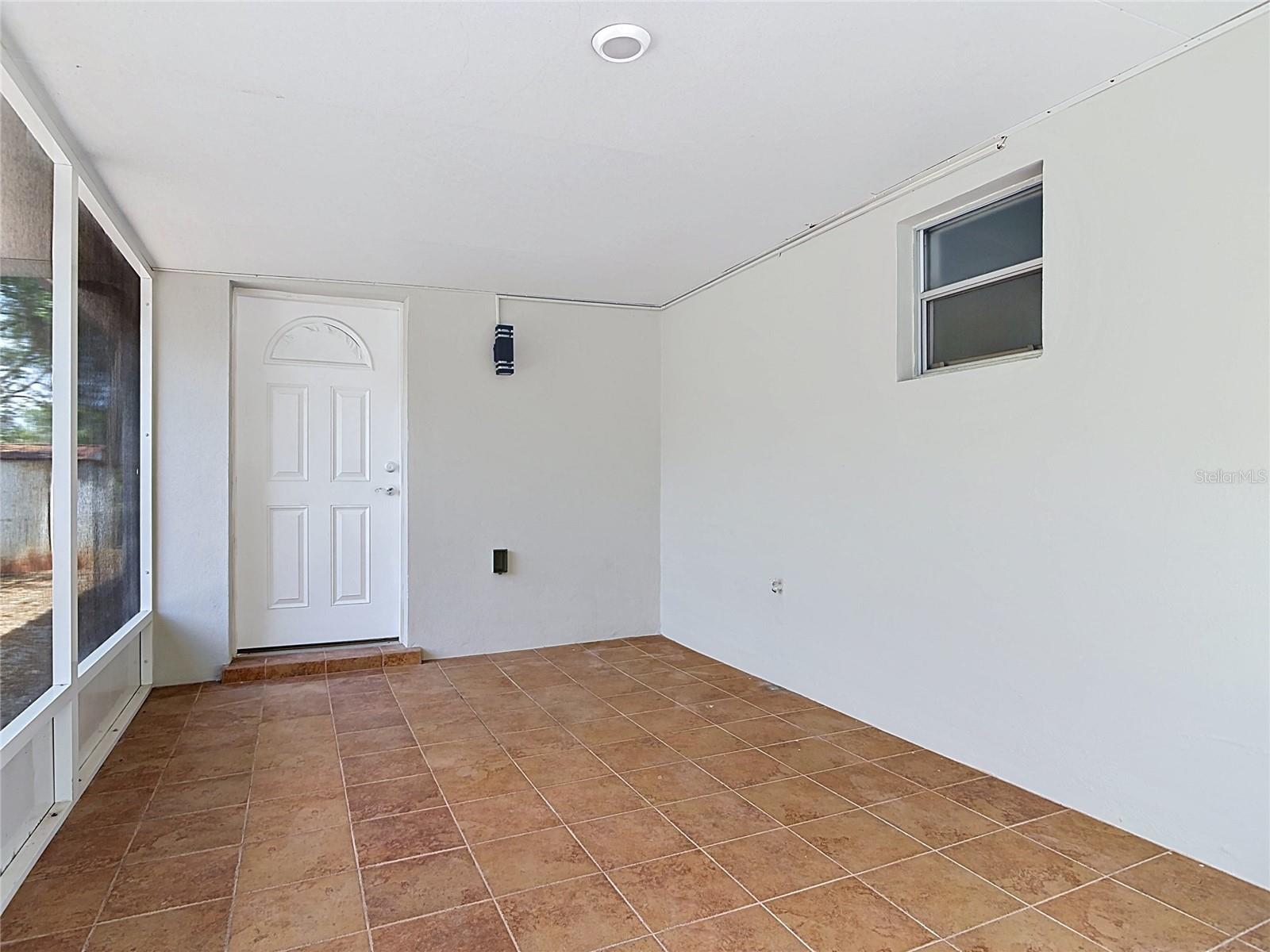 DELTONA LAKES UNIT 05 - Residential