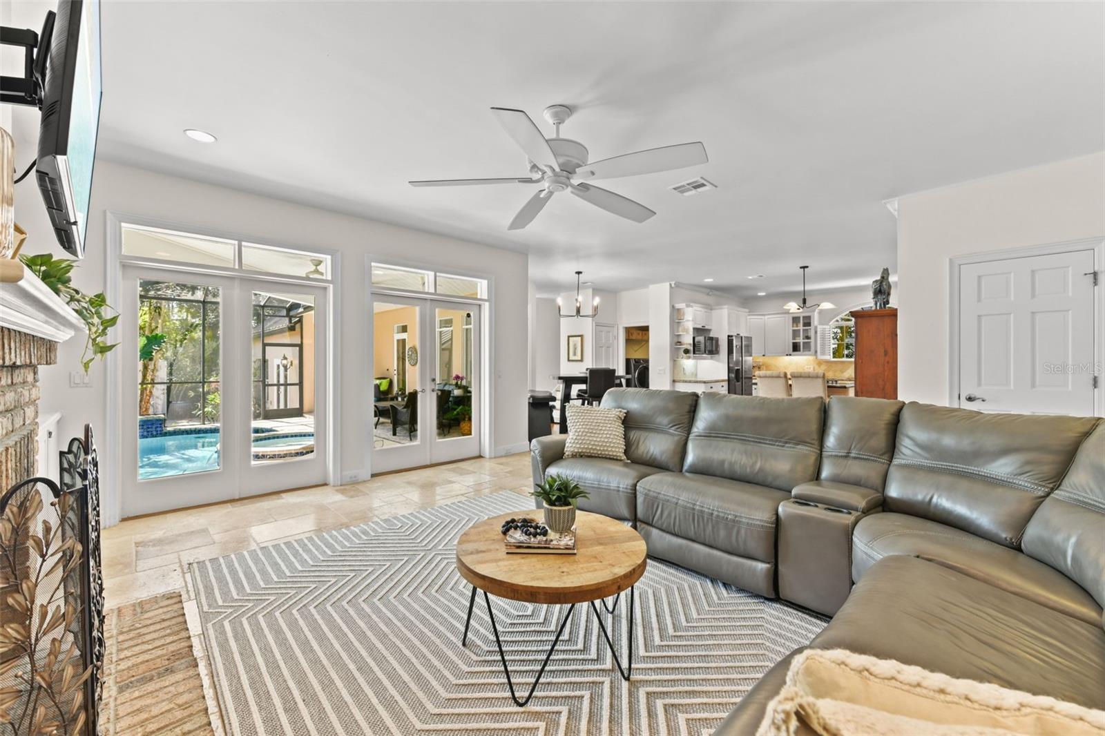 COMSTOCK PARK - Residential