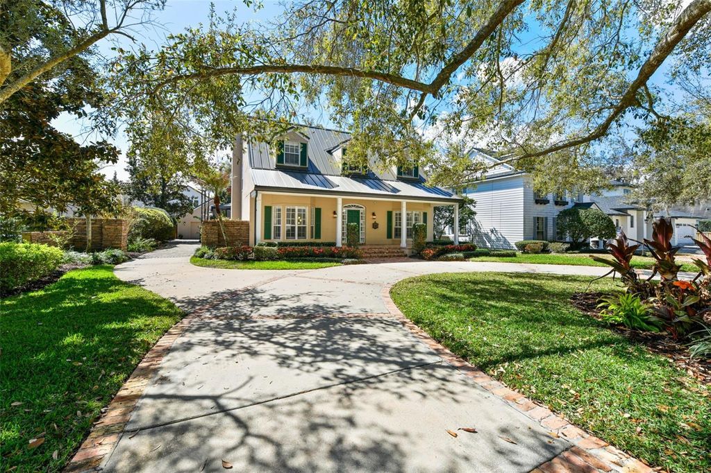 Photo of 1560 Woodland Avenue, Winter Park, FL 32789 (MLS # O6389070)