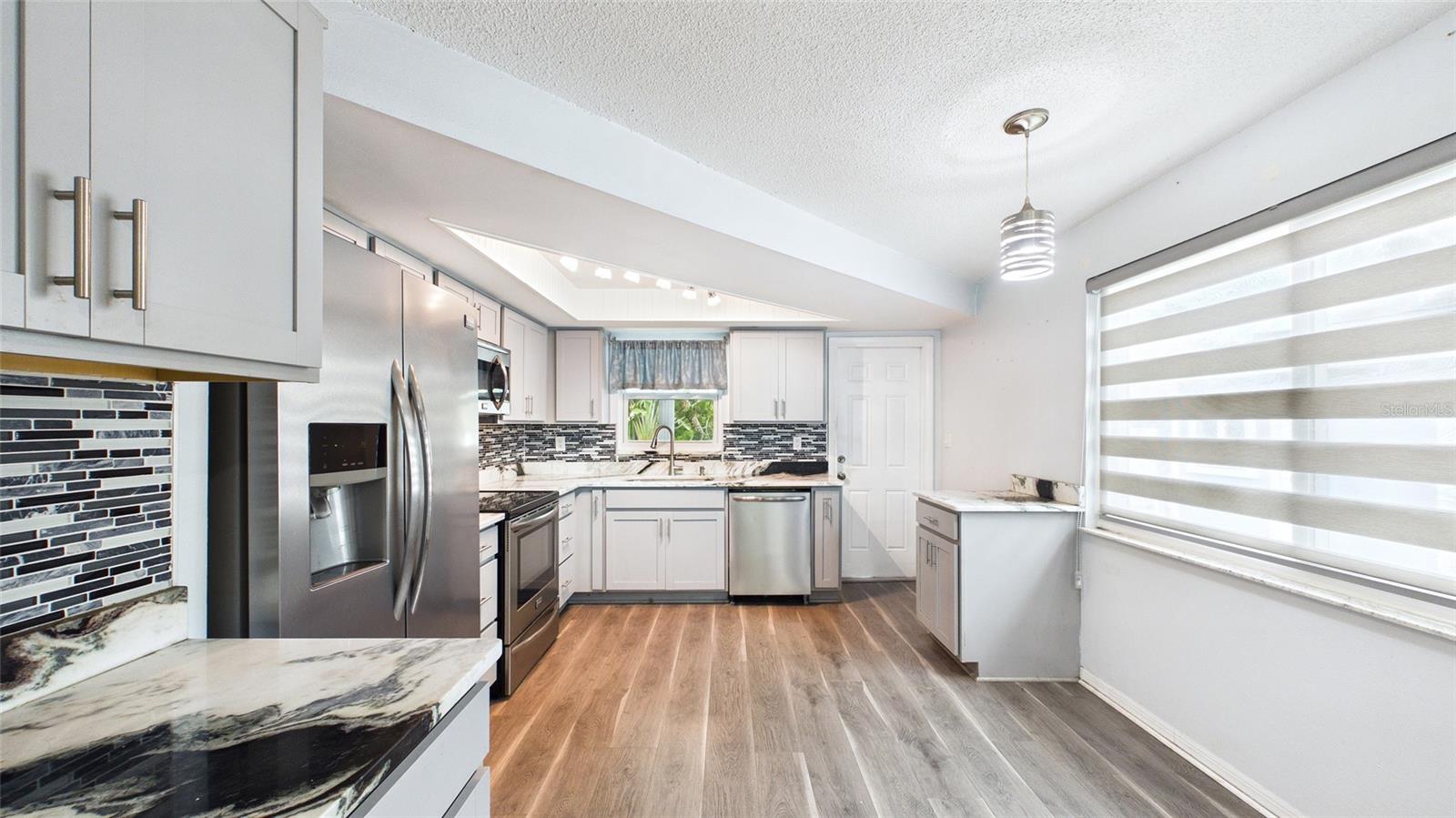 DIXIE PARK - Residential