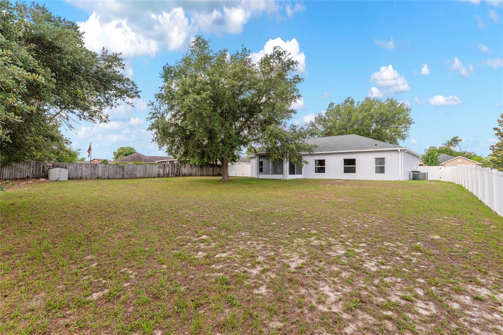 OCALA WATERWAY ESTATE - Residential