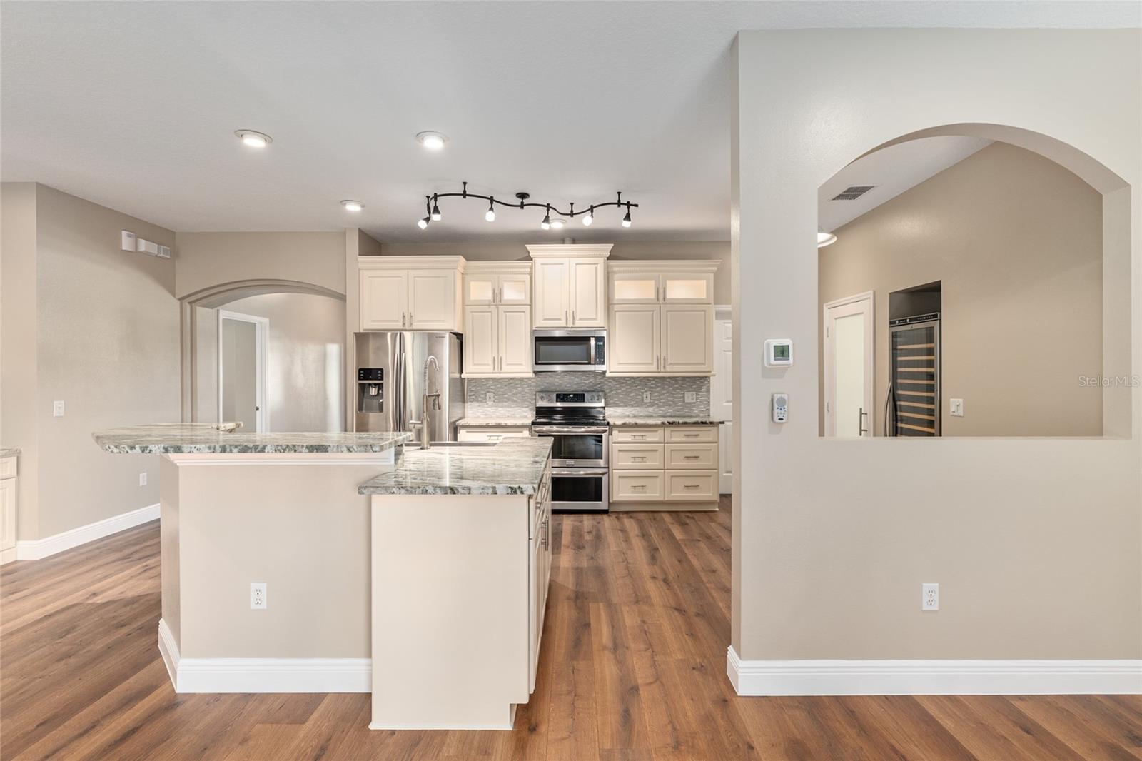 OCALA WATERWAY ESTATE - Residential