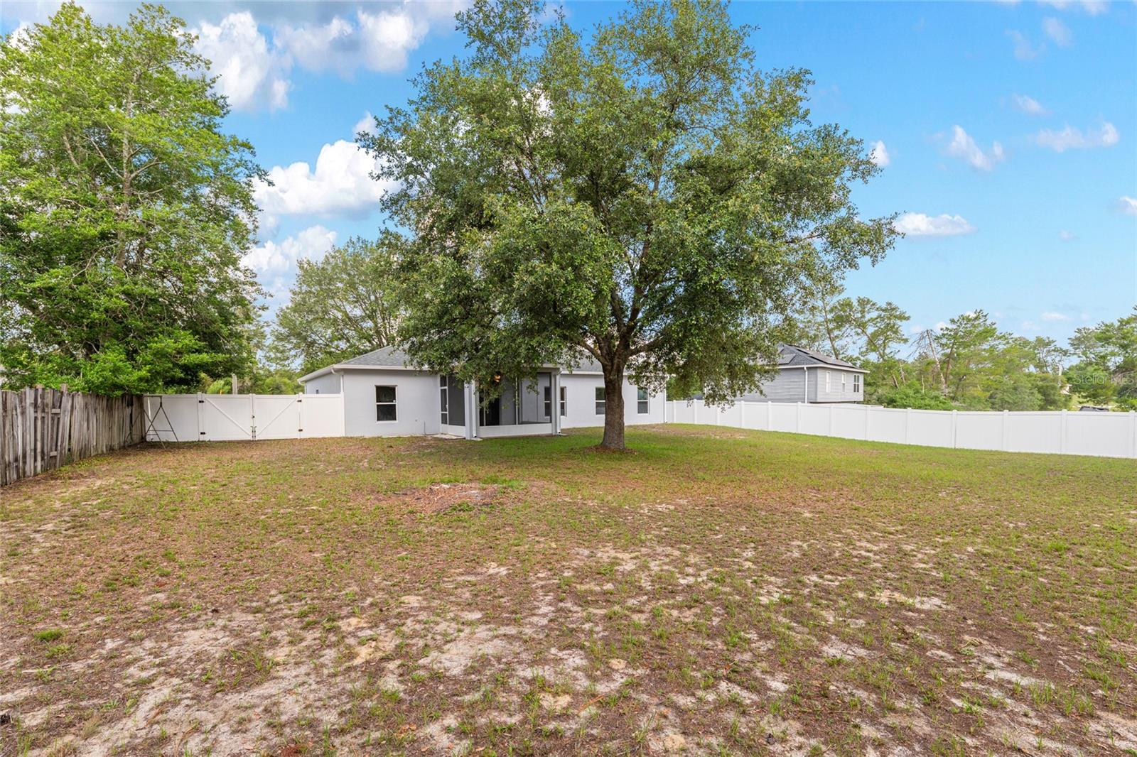 OCALA WATERWAY ESTATE - Residential