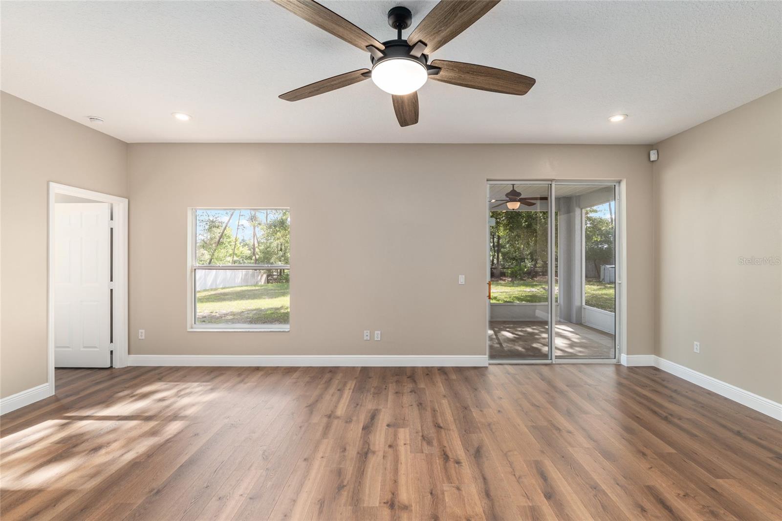 OCALA WATERWAY ESTATE - Residential
