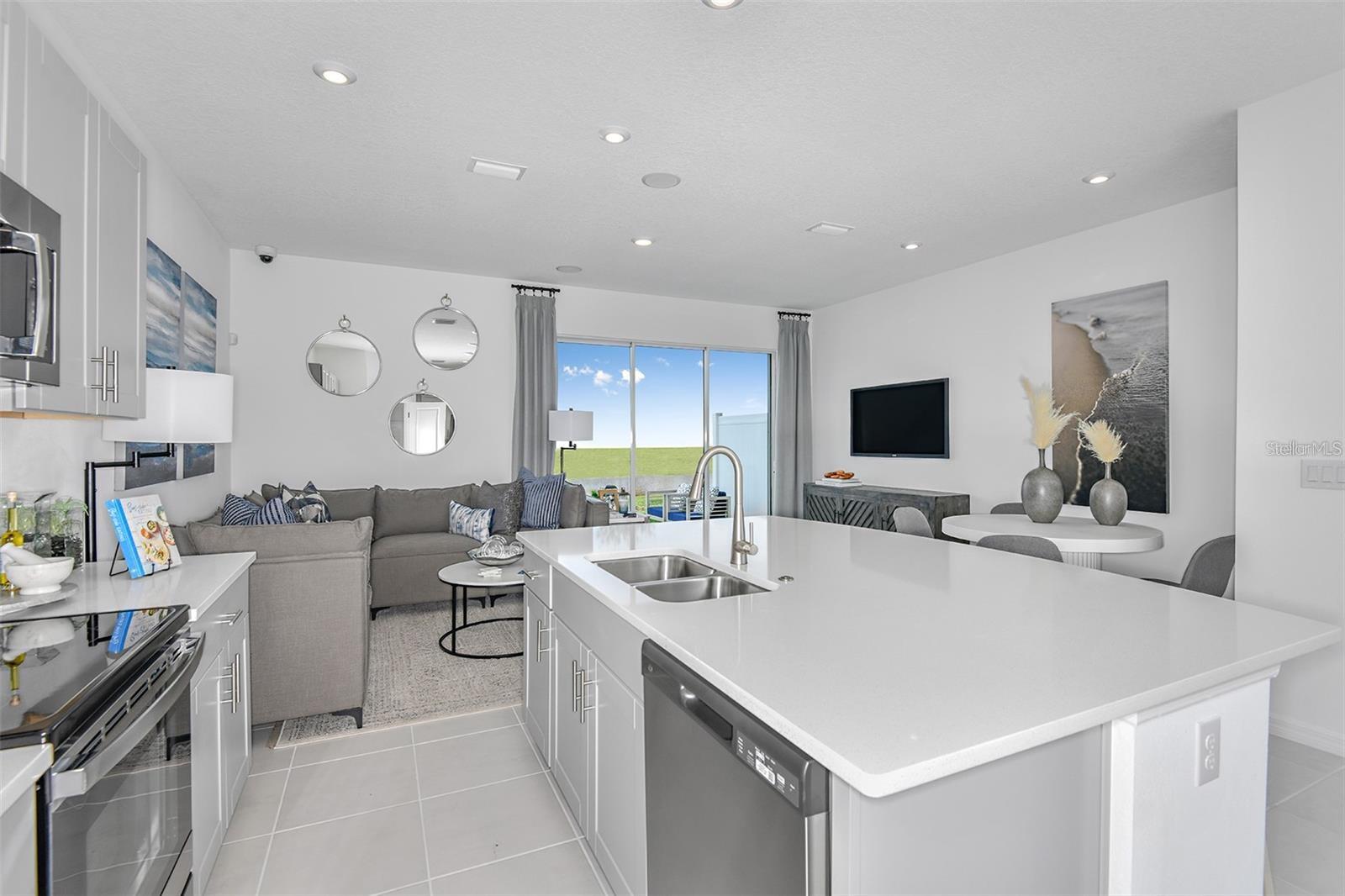 THE TOWNHOMES AT PALERMO - Residential