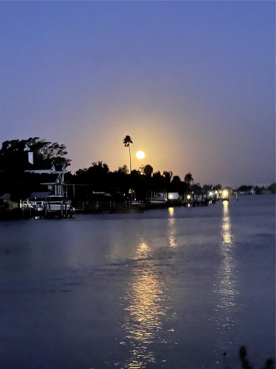 HARBOR LIGHTS MHP CO-OP - Residential