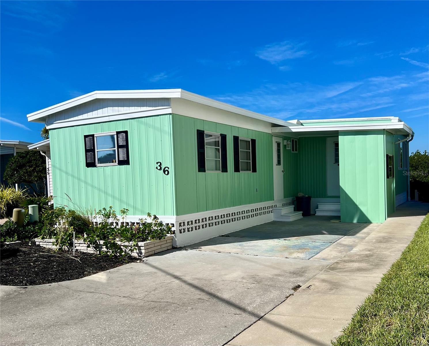 HARBOR LIGHTS MHP CO-OP - Residential