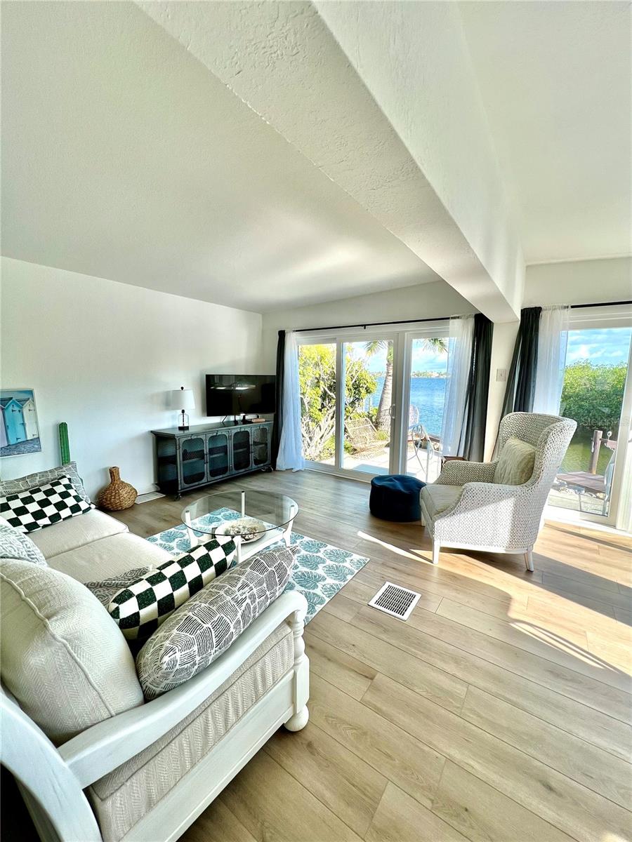 HARBOR LIGHTS MHP CO-OP - Residential