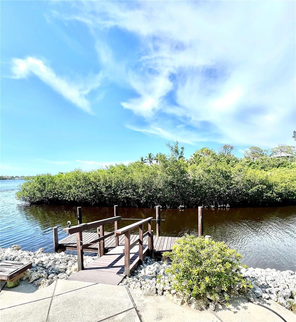 Photo of 36 N Starboard Drive, Venice, FL 34285 (MLS # A4650522)