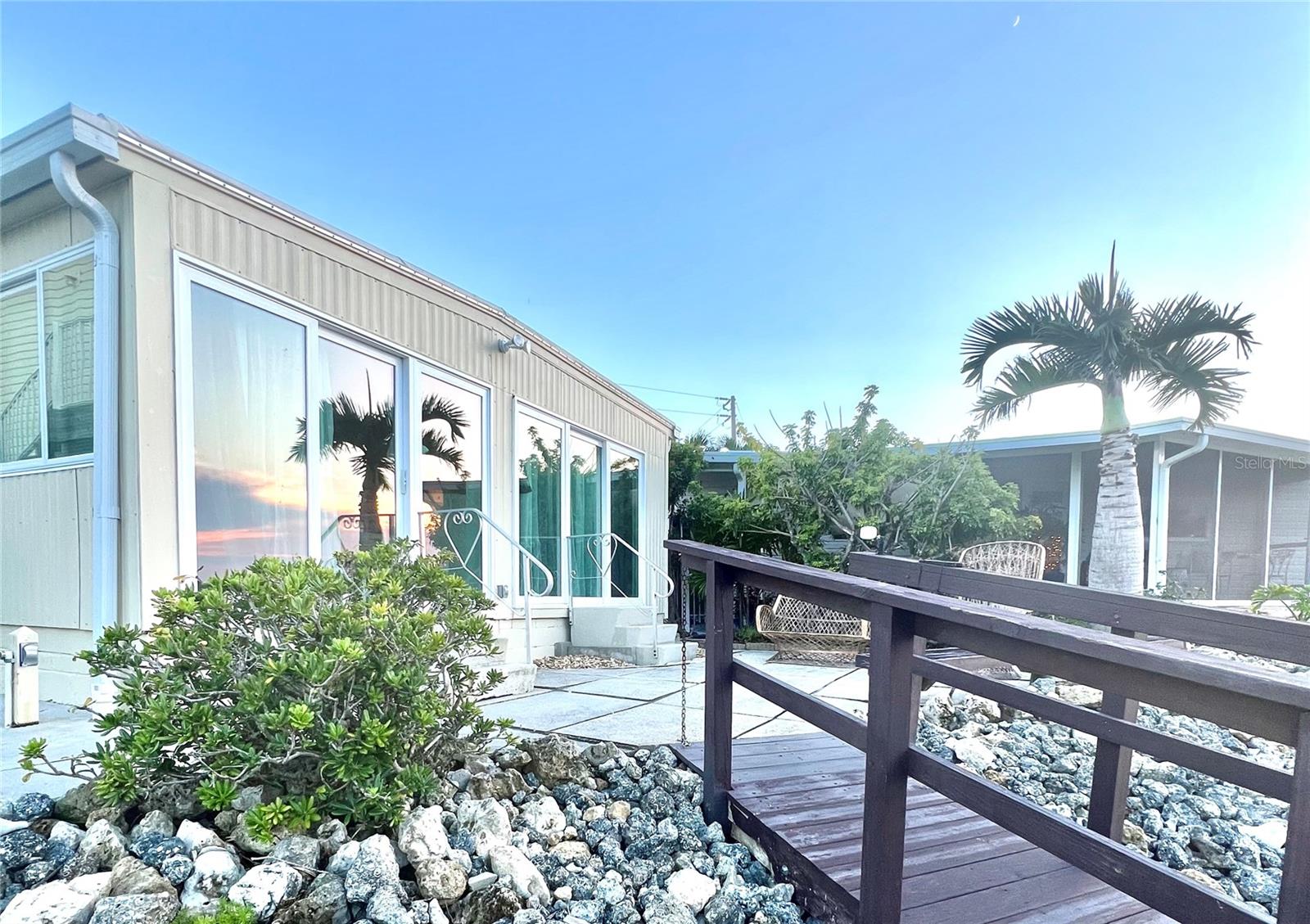 HARBOR LIGHTS MHP CO-OP - Residential