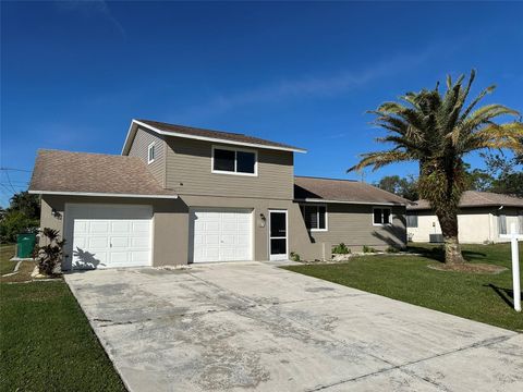 A home in PORT CHARLOTTE