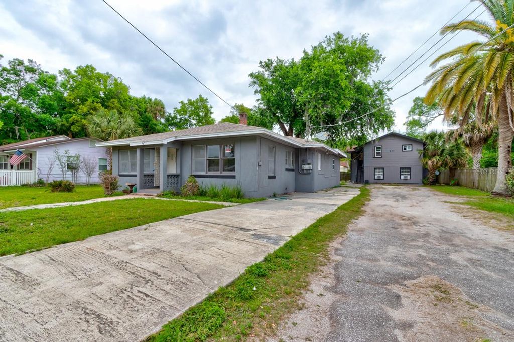 Photo of 633 Byron Avenue, Daytona Beach, FL 32114 (MLS # V4948634)