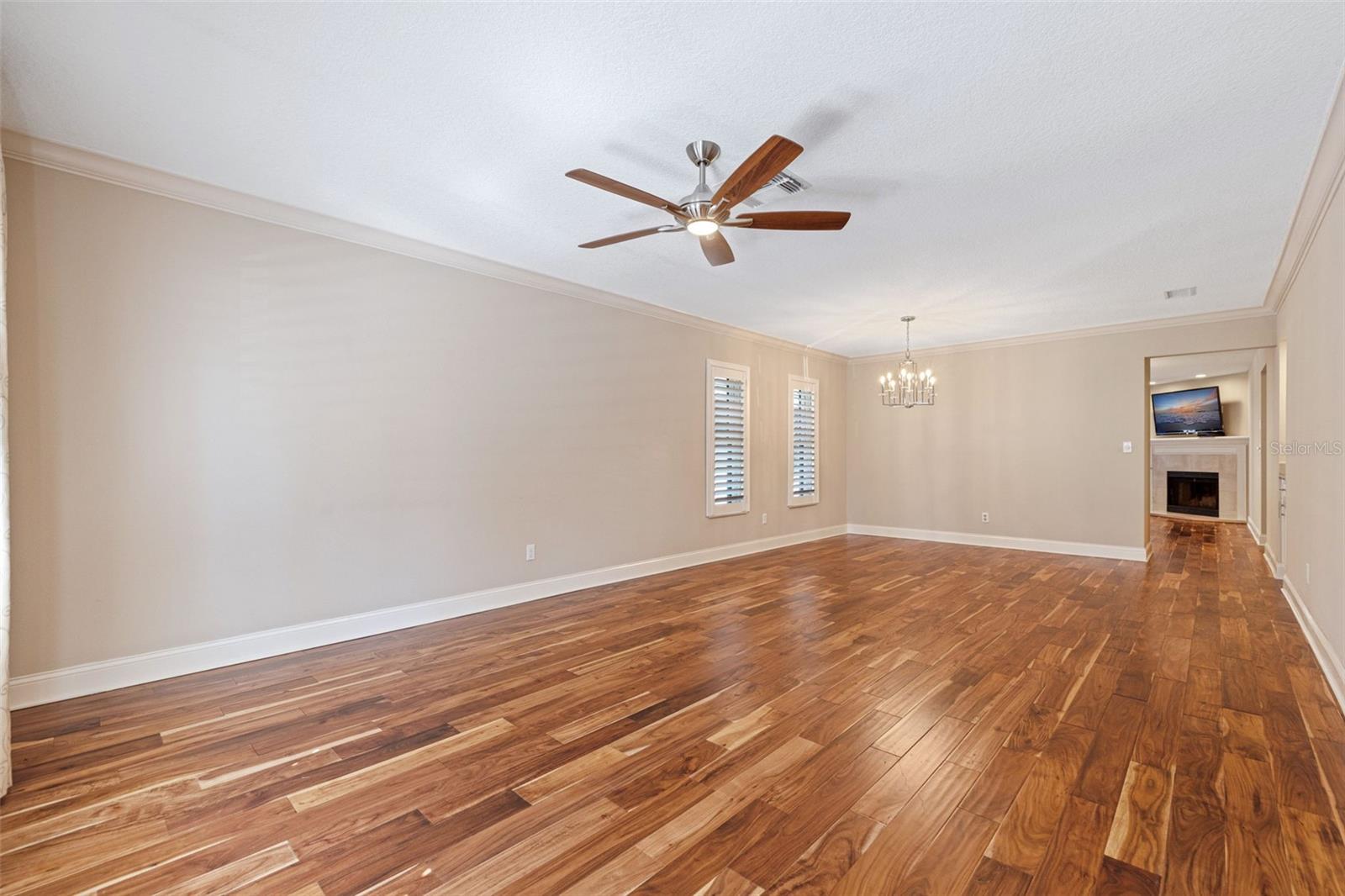 1683 WATERMARK CIRCLE NE