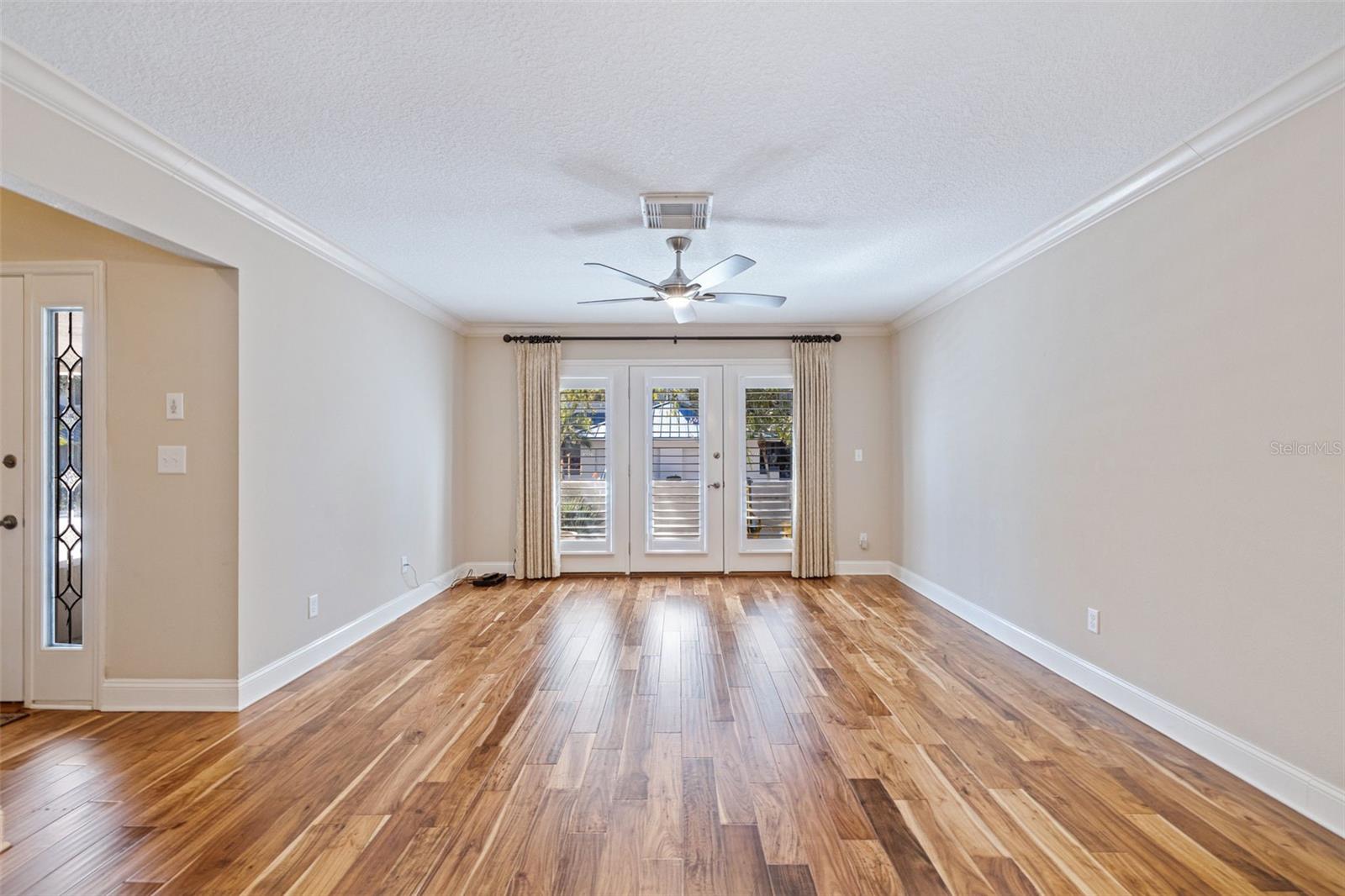 1683 WATERMARK CIRCLE NE