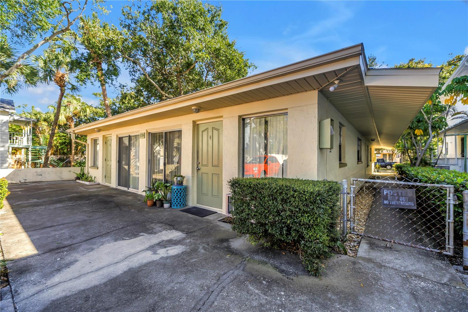 135 6TH AVENUE N