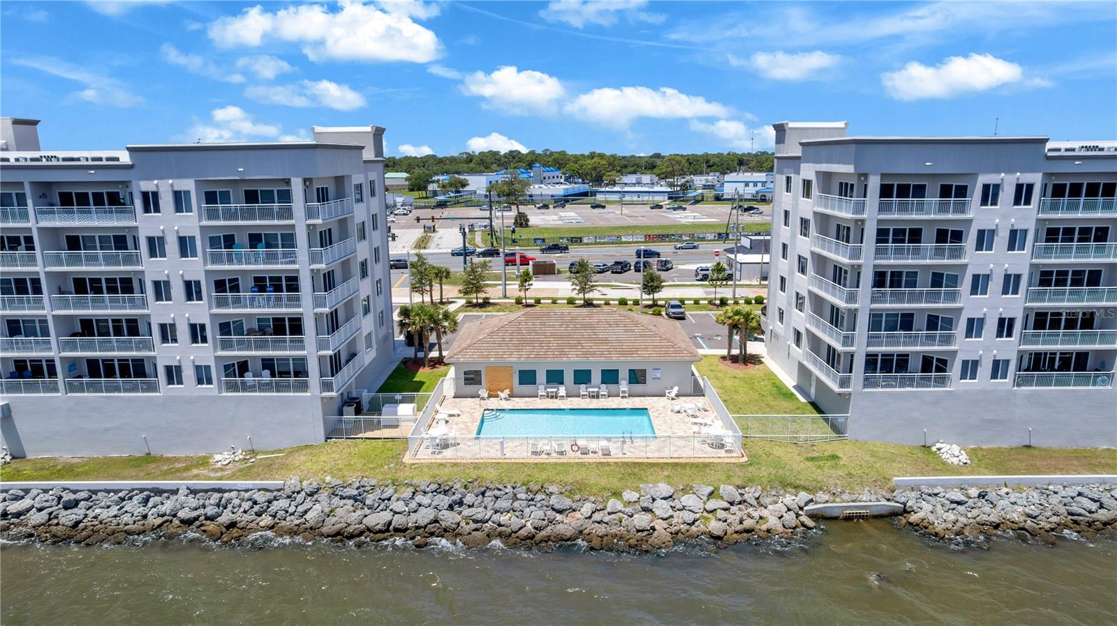 1805 RIVERSIDE DRIVE 506