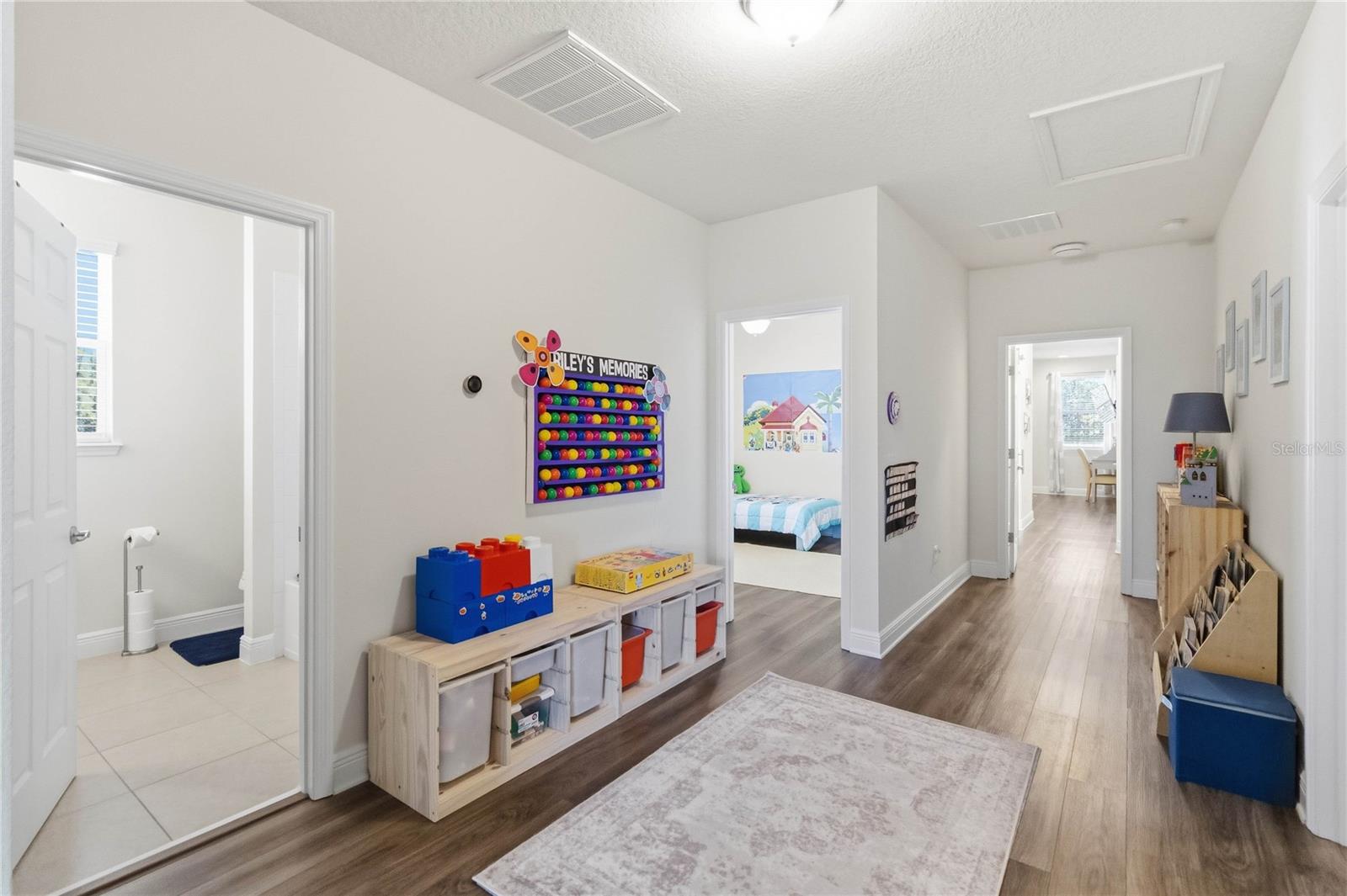 WINDERMERE LNDGS - Residential