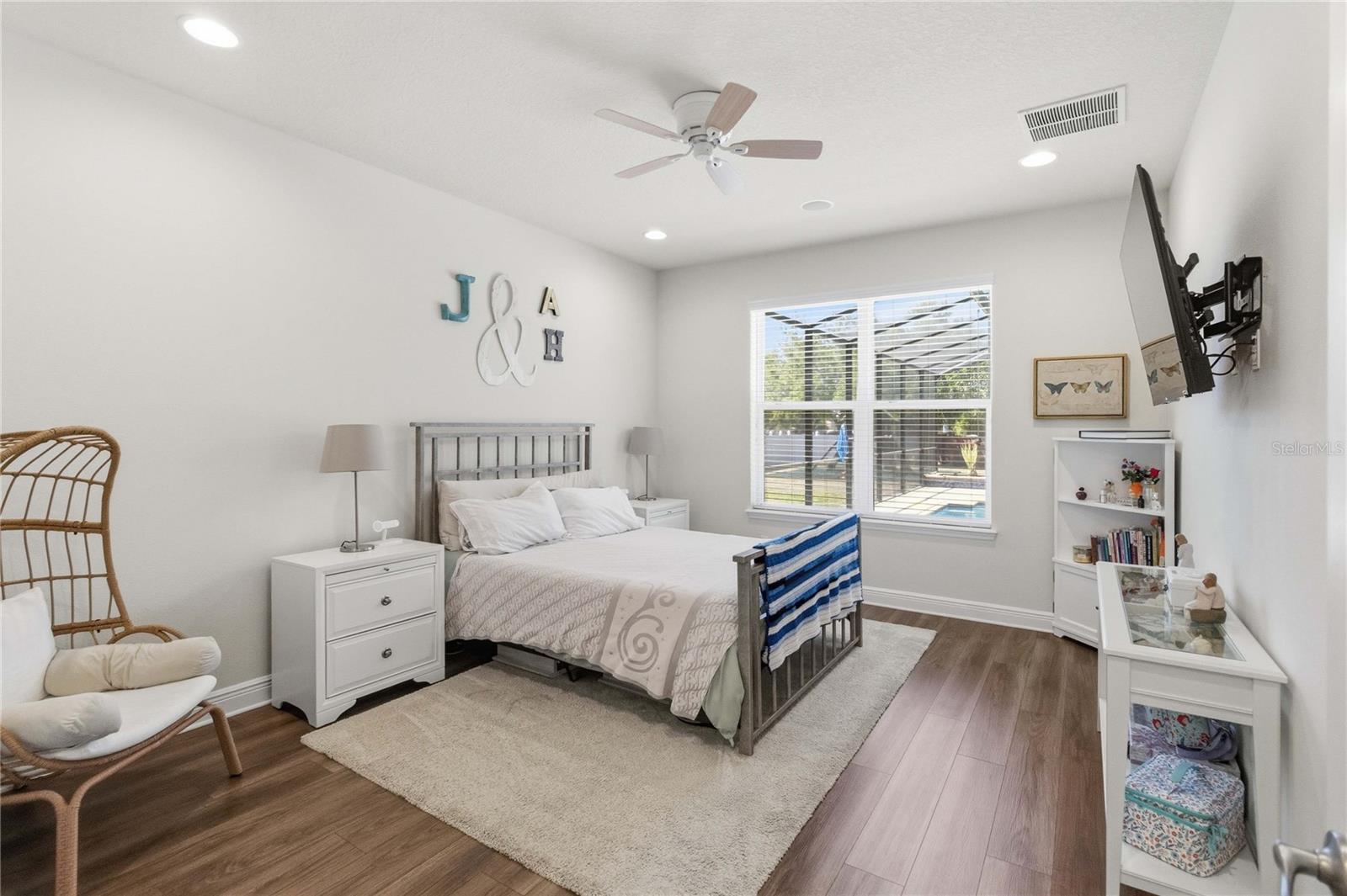 WINDERMERE LNDGS - Residential