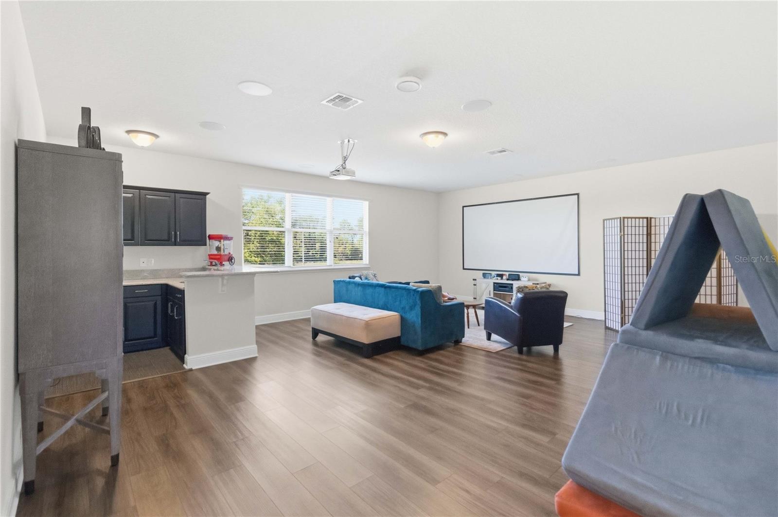 WINDERMERE LNDGS - Residential