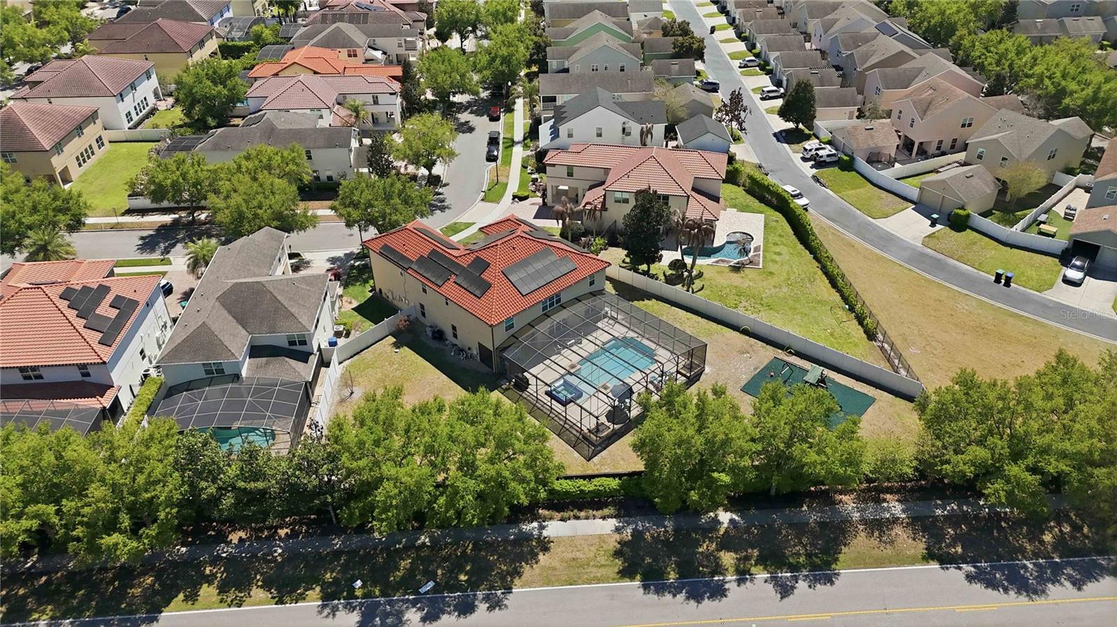 WINDERMERE LNDGS - Residential