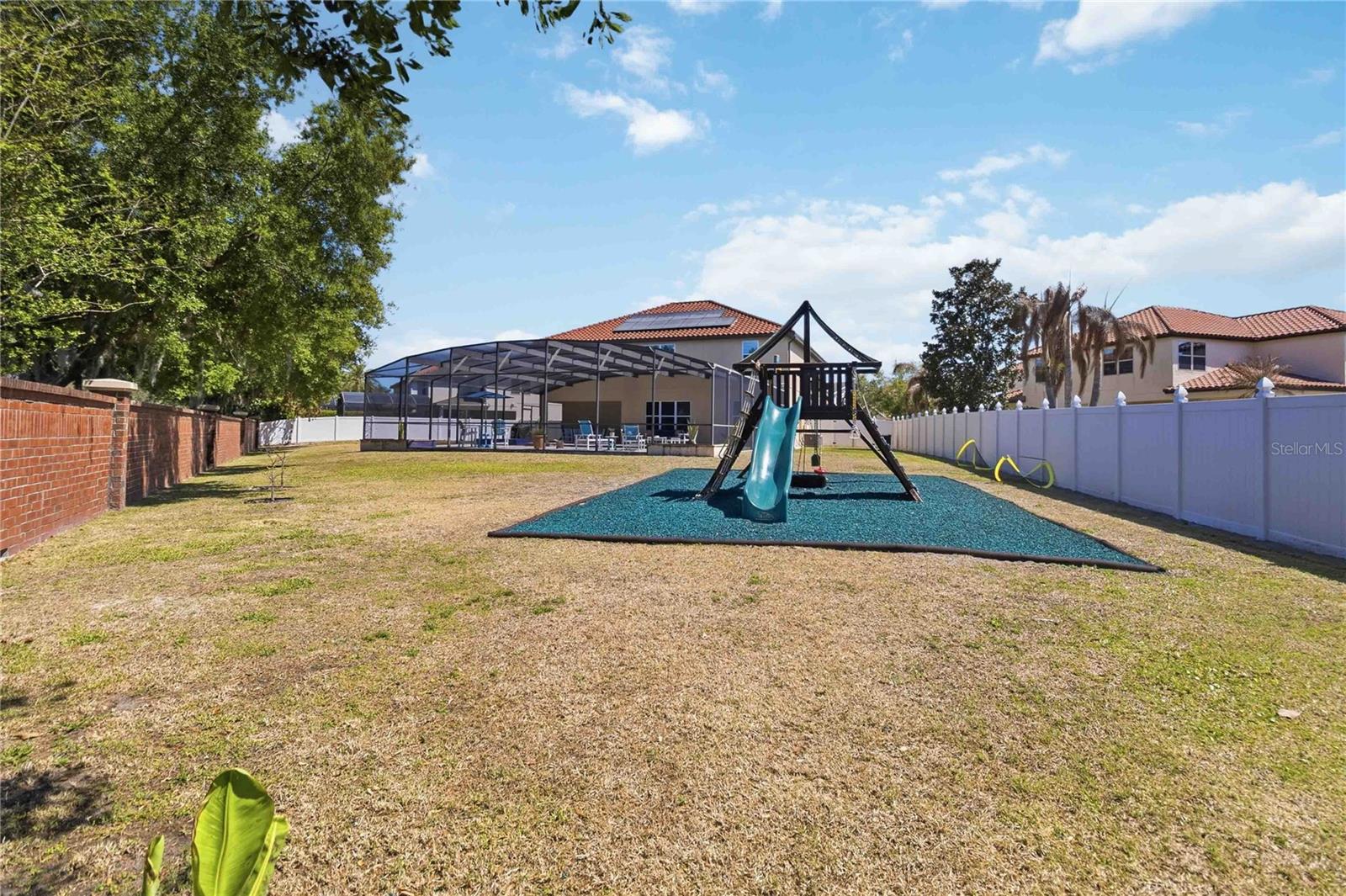 WINDERMERE LNDGS - Residential