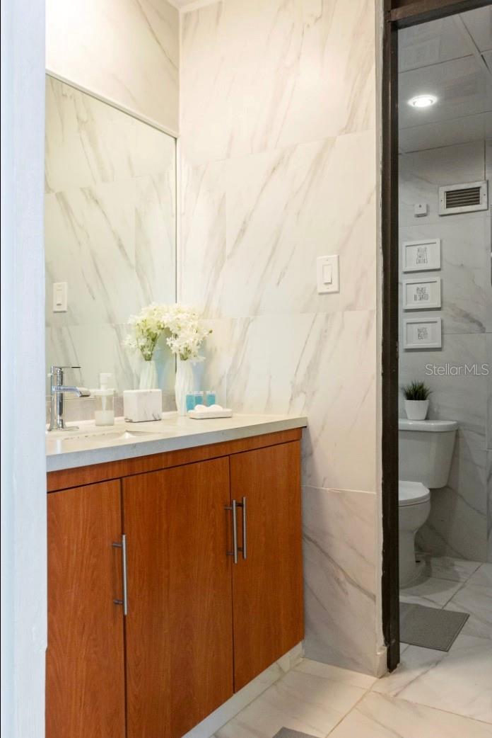 RAQUET CLUB - Residential