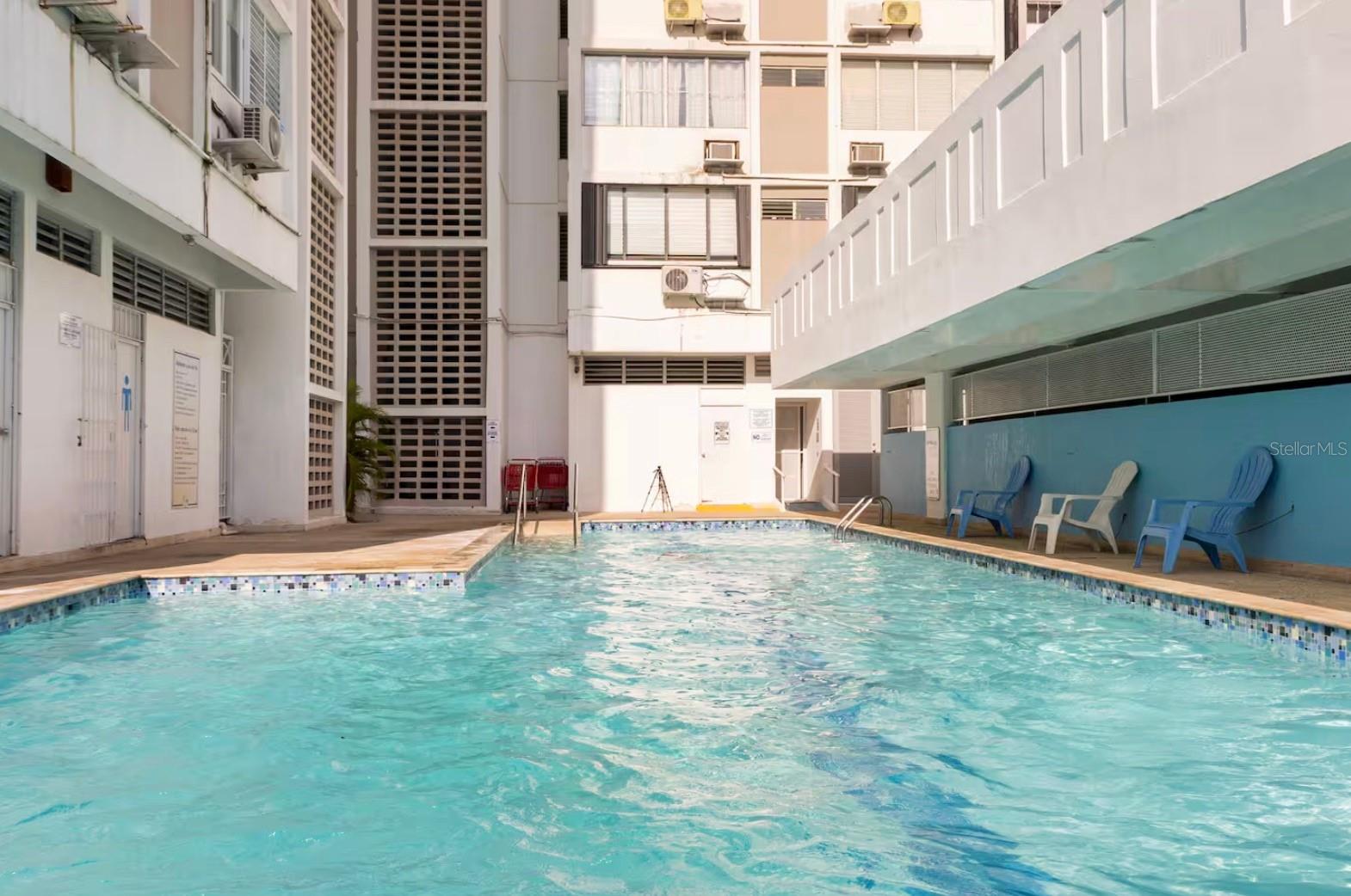 RAQUET CLUB - Residential