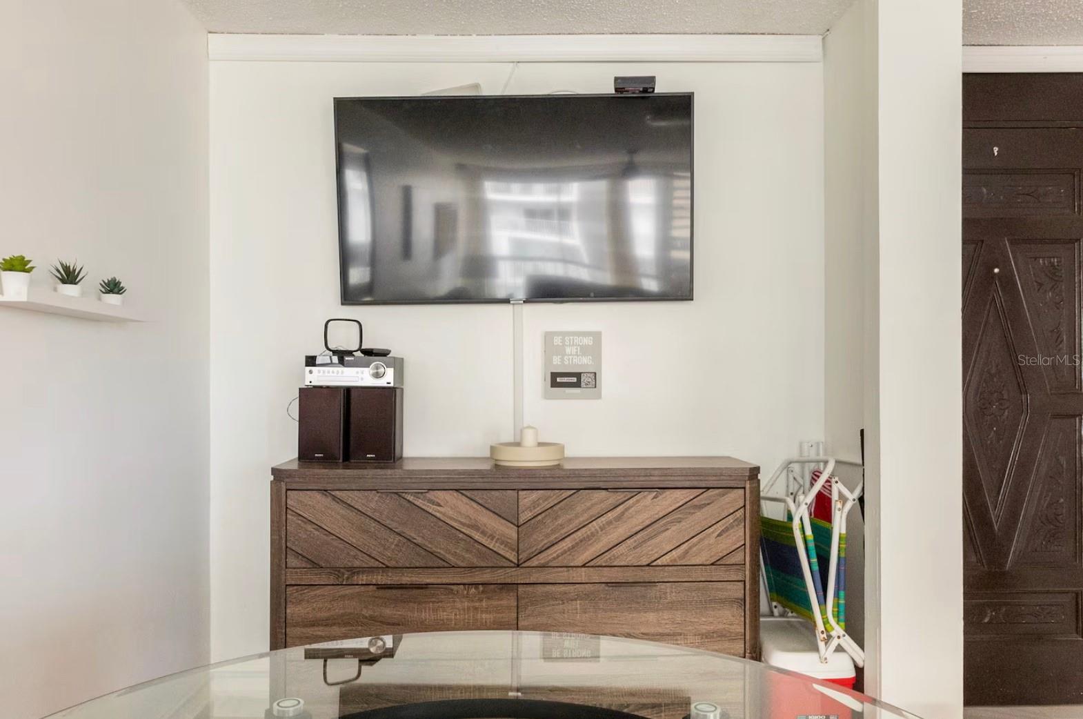 RAQUET CLUB - Residential